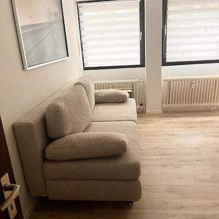 Gemuetliches Zentrales Apartment 2 Min Bis Du Hbf Duisburgo Exterior foto
