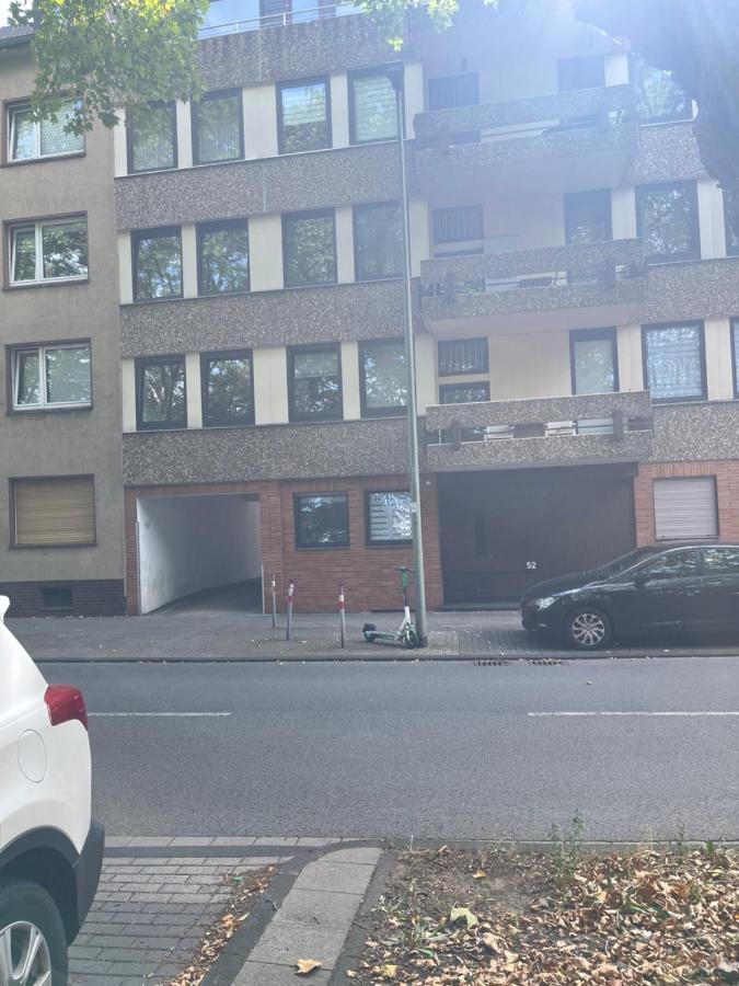 Gemuetliches Zentrales Apartment 2 Min Bis Du Hbf Duisburgo Exterior foto